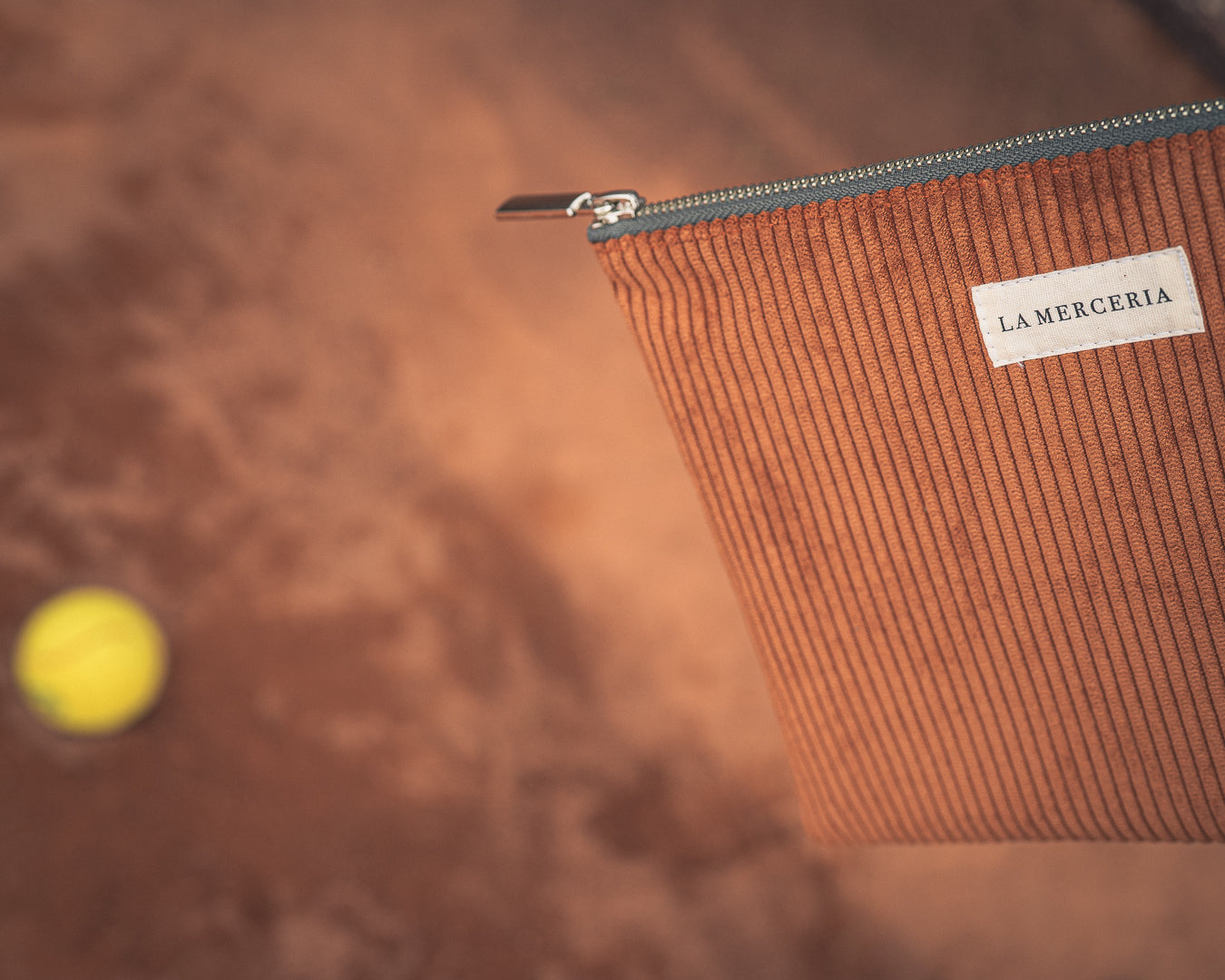 Winter Case Terracota