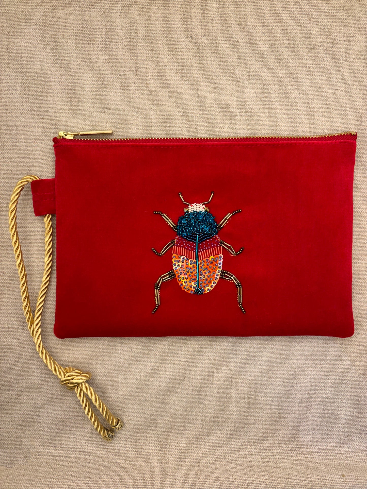 Clutch Bug Escarabajo Rojo